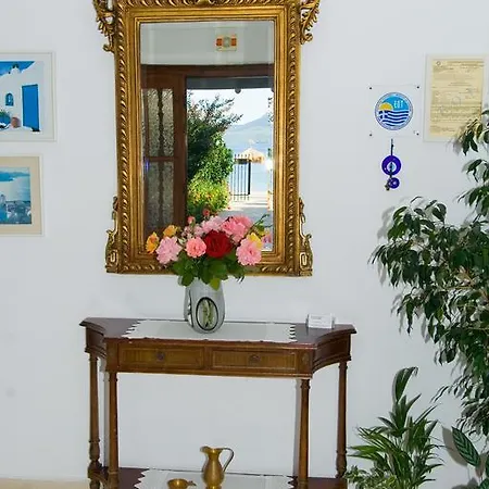 Nikolaos Kapolos *